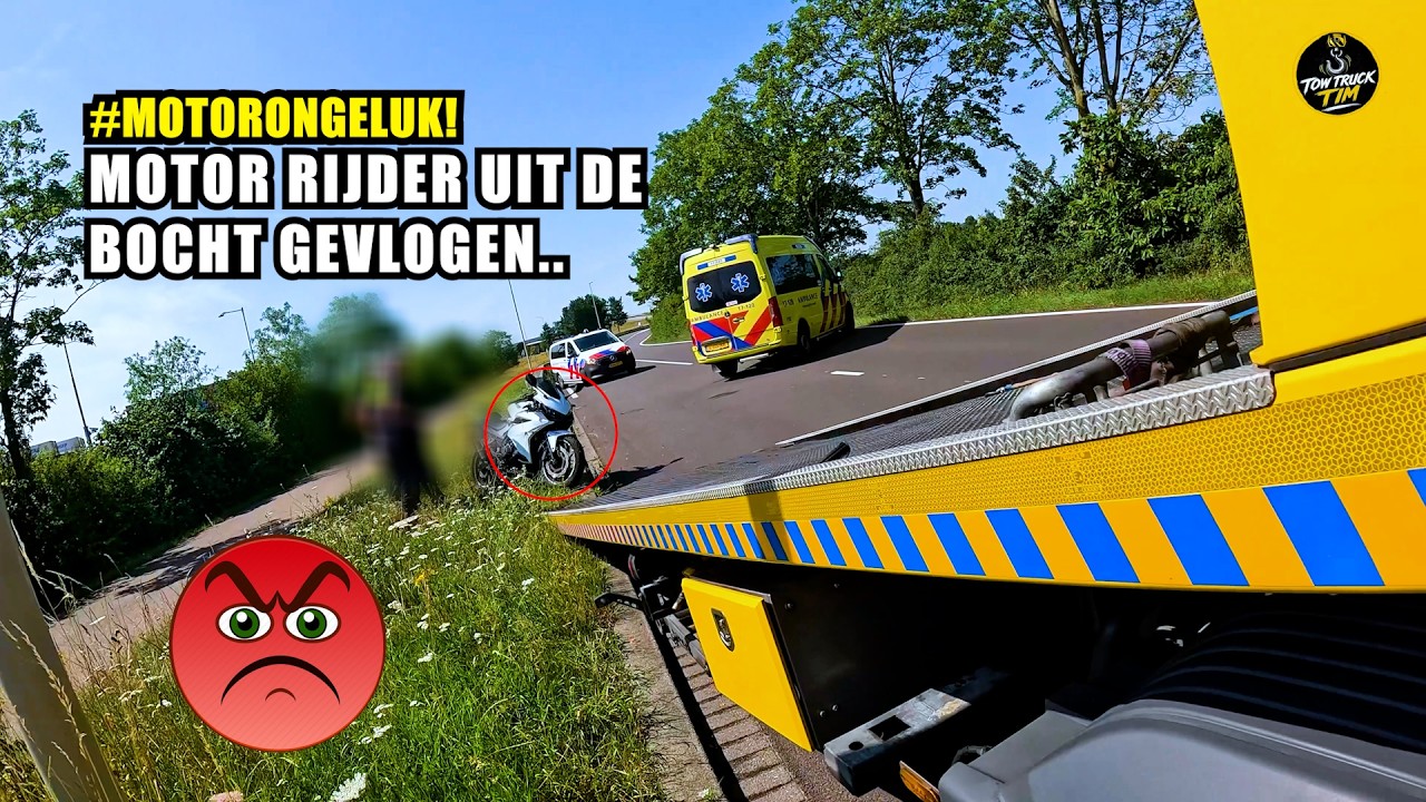 MOTOR ONGELUK, HULPDIENSTEN AANWEZIG!