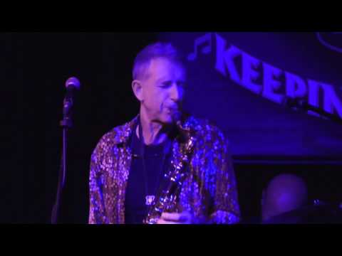 THE CHAMPION - SNAKE DAVIS AND THE SUSPICIONS