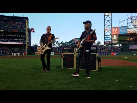 Metallica plays the National Anthem at AT&T