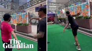 Download lagu Former cricketer Dale Steyn taught how to bowl after going unrecognised at street event mp3