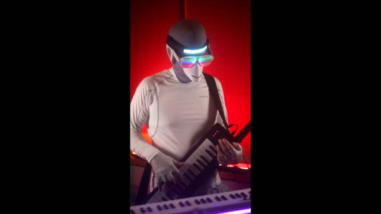 Promotional video thumbnail 2 for ZapGirt - Space Alien Robot Musician