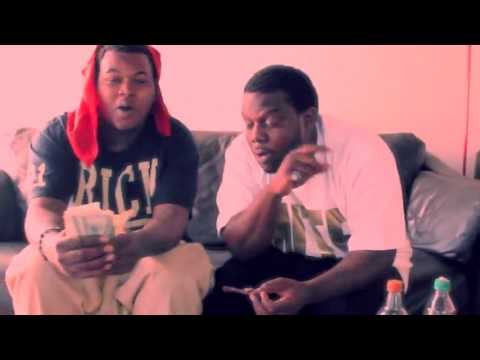 Youngwho Ft. Trippy Hippy "Bandz" (Music Video)