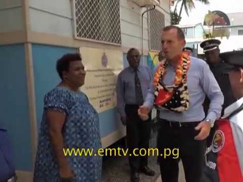 Former Australian PM Visits Boroko Police Station