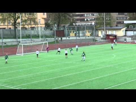 Barck almost scores for Reymersholms IK against FK Bromma (Reserves)