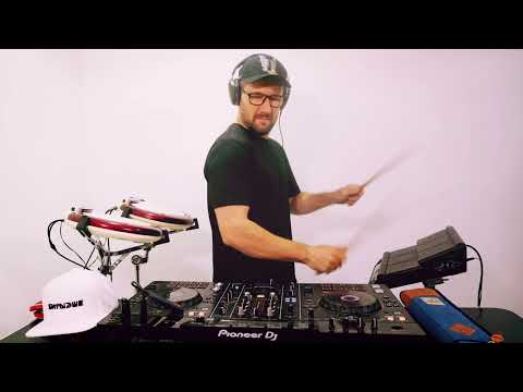 Timo Higgs Home Session