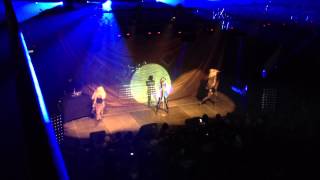 Anjulie LIVE- White Lights P2