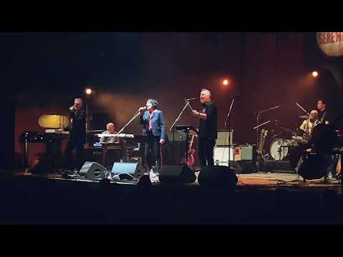 Barenaked Ladies with Rough Trade - Crimes of Passion