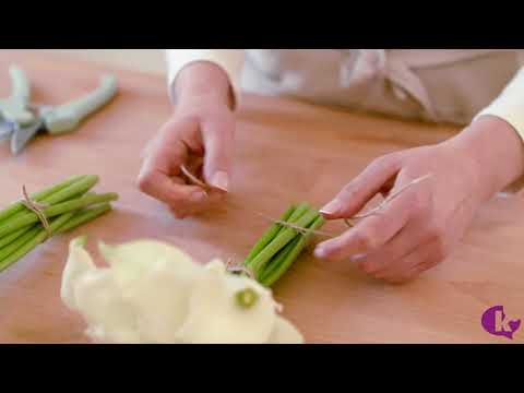 Your Rosh Hashana Flowers Can Be this Gorgeously Simple