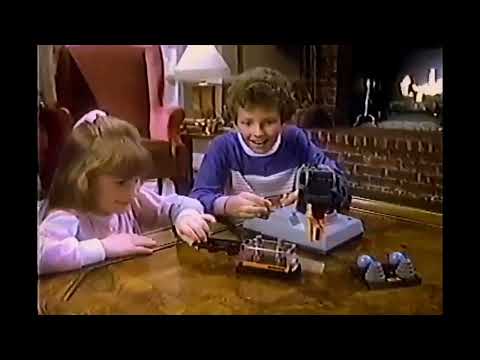 1985 Radio Shack Commercial featuring Galactic Man (Shackwave)