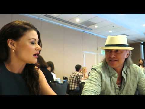 Robert Carlyle and Emilie de Ravin at Comic-Con 2015