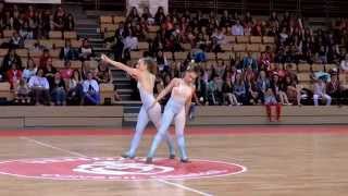 preview picture of video 'Duo Juliette Tanguy et Afia Ben Seghir - Champion de France Junior N1 2014 de Twirling Bâton'