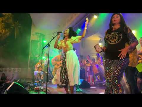 Miamibloco Brazilian Social feat. Munir Hossn & Elas, Rose Max & Ramatis - De Rua Pra Rua