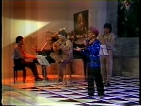 Ademilde Fonseca - Pedacinhos do Céu, choro - Ao Vivo no Programa Clodovil Abre o Jogo - 1992