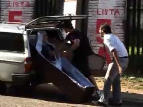 La broma del ataud