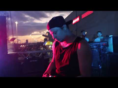 Oz Karaz De Saia #carnavalconquista2019 Smirnofy #Swinga