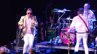 Me First and the Gimme Gimmes - (Ghost) Riders in the Sky (Stan Jones) - Santa Ana
