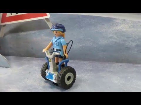 PLAYMOBIL 6877 Polisistin mit Balnce-Racer  - Präsentiert von www.besserePreise.com