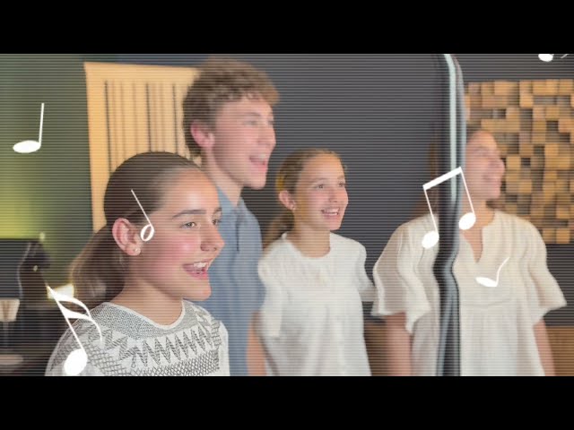 Vídeo relacionado con Music. 5 Primary. Savia. Workbook - 9788415743408
