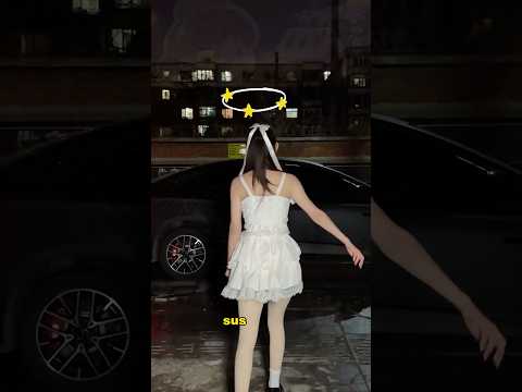 Su novio no la deja entrar en el coche...#shortvideo