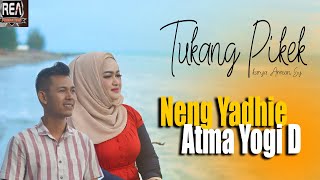 Download lagu Neng Yadhie ft Yogi D - Tukang Pikek mp3 Download lagu Neng Yadhie ft Yogi D - Tukang Pikek mp3