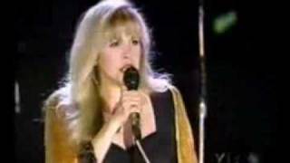 Stevie Nicks   Sheryl Crow - Gold Dust Woman - Live in 1999.flv
