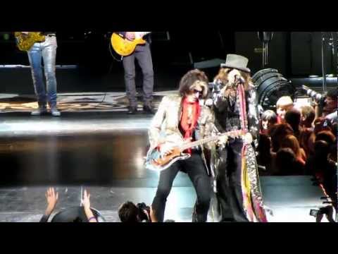 Aerosmith starting the show with "Draw the Line"