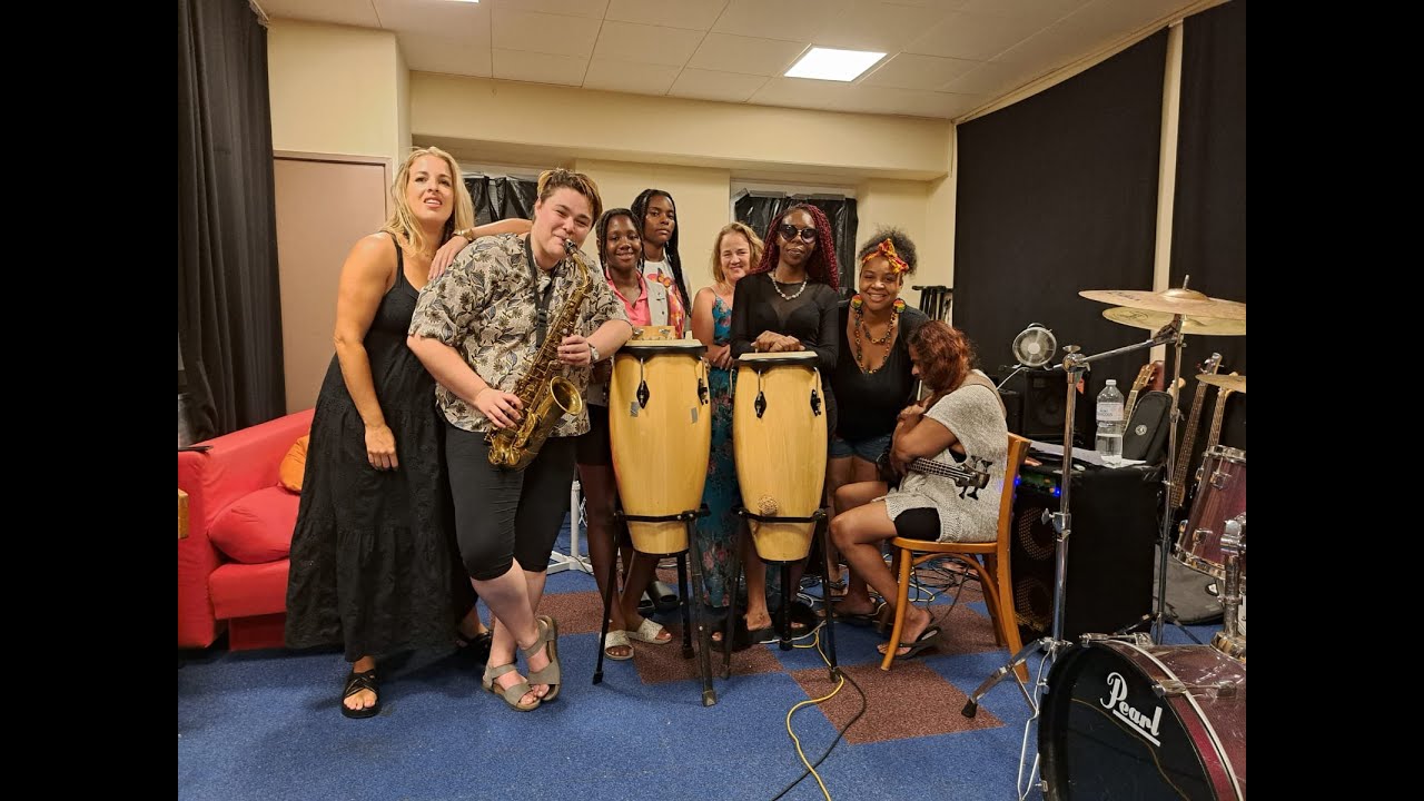 Ladiesjam & Friends Lunchconcert bij de Floriade in Almere - 'opening en introductie band'