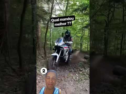 Qual dos pilotos fez a melhor manobra ?? #moto #motocicleta