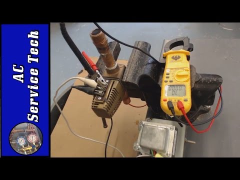 Leaking Refrigerant Replace the Leaky Schrader Valve without Removing the Refrigerant Shown