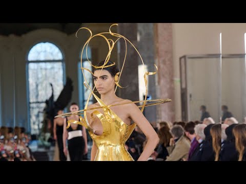 Schiaparelli Haute Couture Spring/Summer 2022 - Official Edit