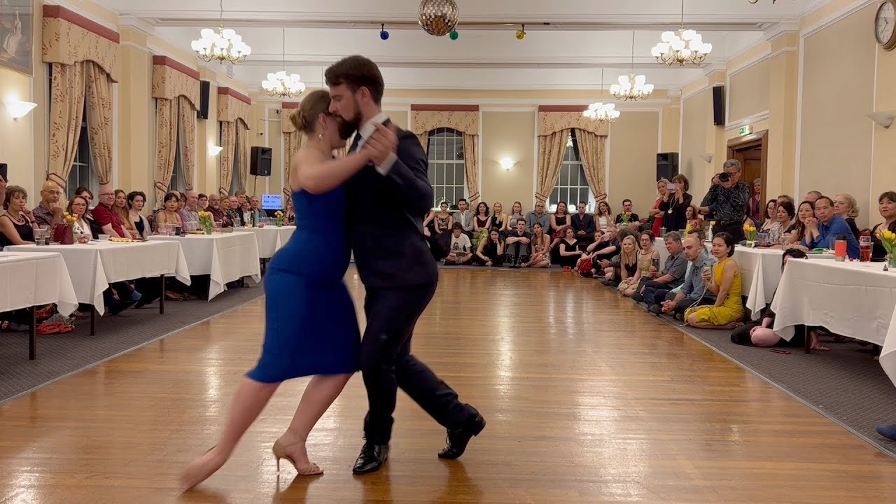 Maja Petrović  & Marko Miljević  - "A una mujer" - D'Arienzo & Reynal 3/4 (vals)