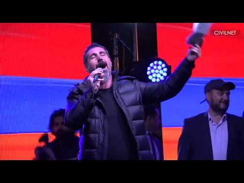 Serj Tankian sings Bari Arakeel (Armenia 2018)