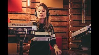 Charlotte de Witte - Live @ Studio Brussel [28.11.2017]