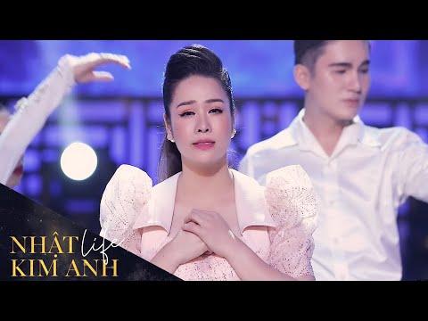 Thể hiện bởi Nhật Kim Anh