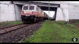 preview picture of video 'Fastest Loco Indian Railways WAP-5!19301 Yeshvantpur-Indore Express on New Amravati-Narkher Route|'