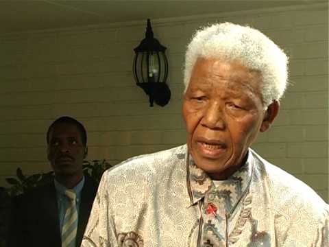 , title : 'Nelson Mandela comments on death of Yasser Arafat on 11 Nov 2004'