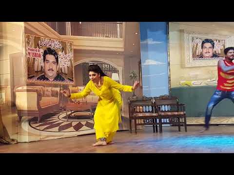 Diya Ali - Vasey Badlan Chon Paani New Pakistani Stage Drama Mujra 2018