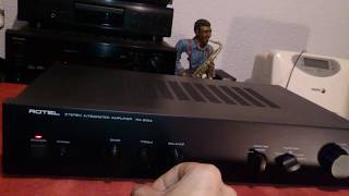 Video thumbnail for Rotel RA-810A Google Chromecast Audio Infinity Beta 50 vs Gale Reference Monitor by ouahbiyou