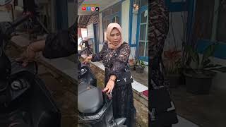 Download lagu NYAREKAN TEH DEPI GARA2 HAYAM #bodorsunda #lucu #katakatalucubahasasunda #senisunda mp3