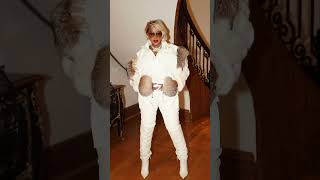 Mary J. Blige - Love &amp; Life (intro) featuring Jay-Z and Diddy #maryjblige #misteryeaheaux