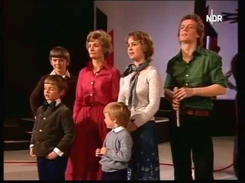 Ursula von der Leyen früher: Familie von Ernst Albrecht singt...