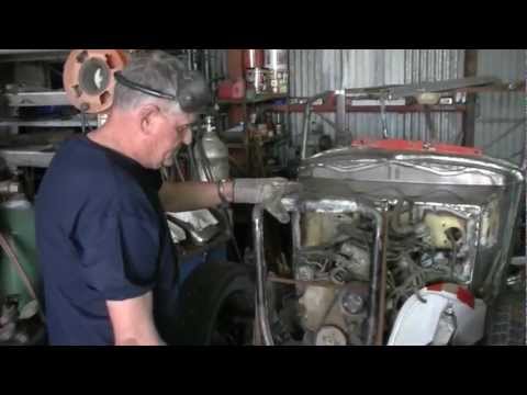 Ernie's Garage: 1934 Ford - Making The Grill