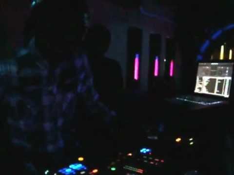 Dj D'Machine Jr - Roots