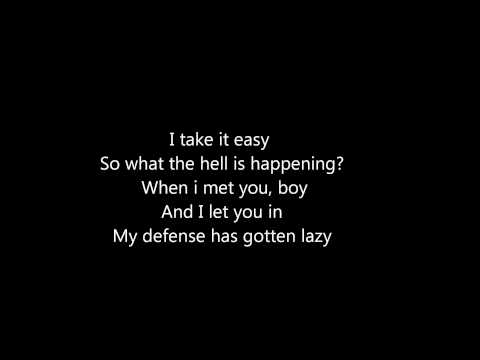 RaVaughn Brown - Shatter + Lyrics