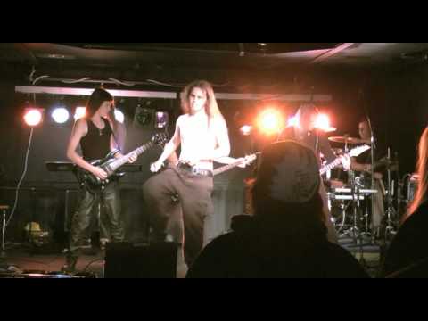 Illfarn - Valon Raja I: Ääni Pimeydestä - Live