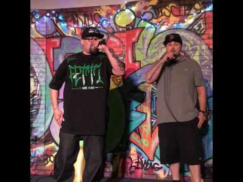 S.I.C. And Sean B Performing Fetti Live With Testimony and 32 Bars