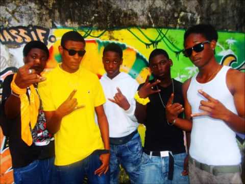 SMikey  Feat Yafa And Derfer (EnTourage En Mwin )