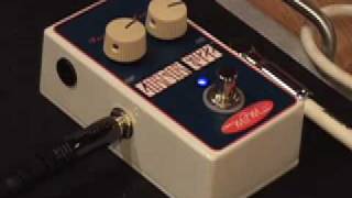 Video thumbnail for MJM LONDON FUZZ guitar effects pedal demo with Kingbee Tele & Jaguar Twin Amp by gearmanndude