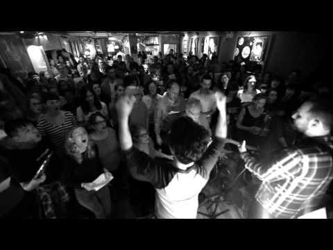 Choir! Choir! Choir! sings Radiohead - No Surprises