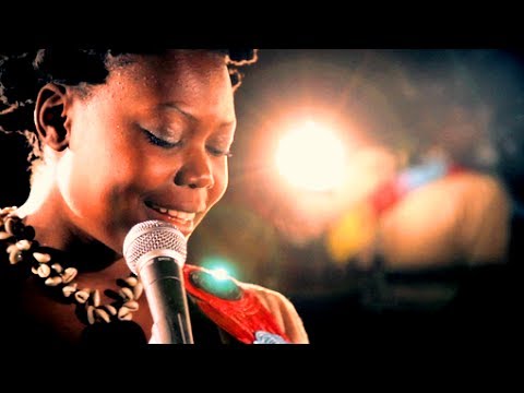 Tshila performs Khube Atwela on BBC Africa Beats